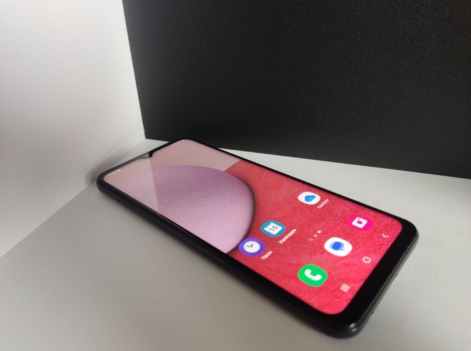 Samsung A13 gb  NFC 2023год в отличном состоянии телефон сотовый