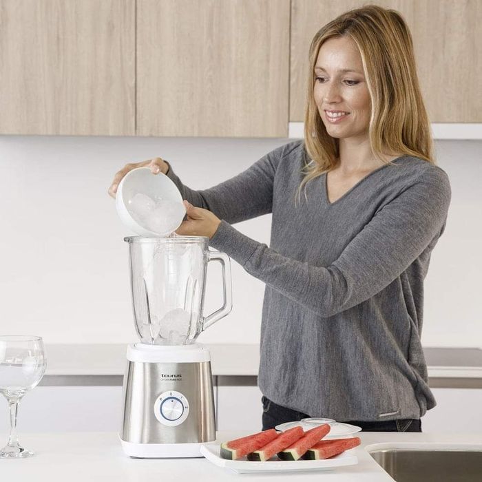 Блендер  Taurus 1500 вата със стъклена кана
