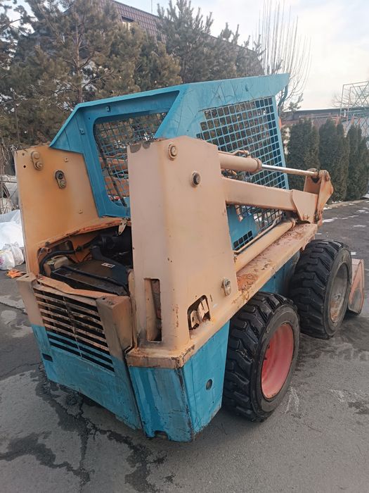 Мини погрузчик Toyota Hobson