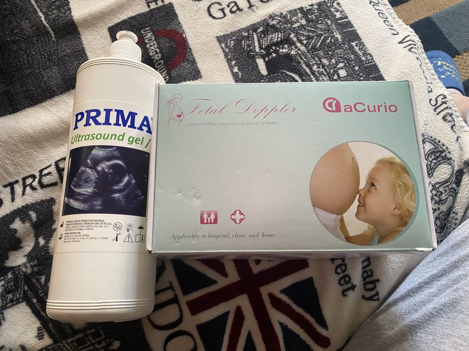 Aparat doppler de ascultat bătăile inimii.