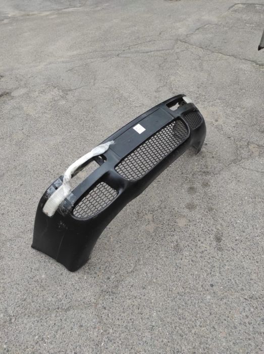 Бампер на ауди 80 б4