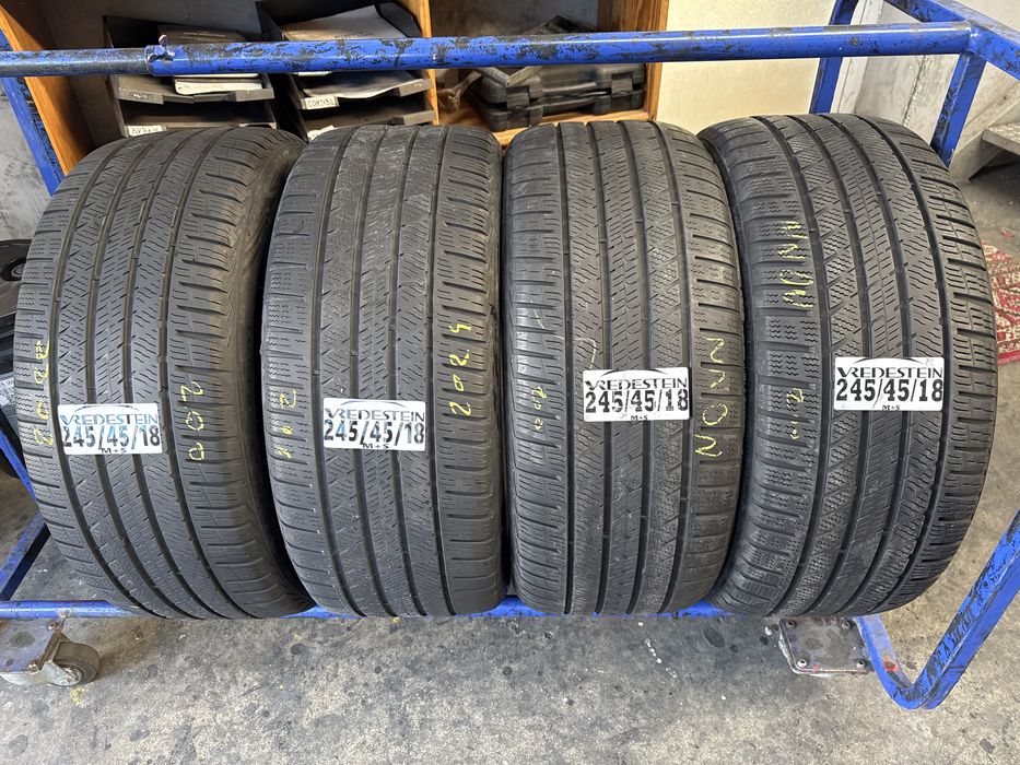 245/45/18 Vredestein M+S