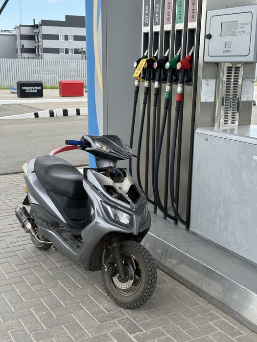 продам скутер м8 200куб