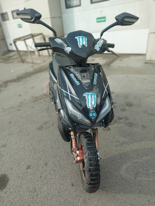 Мопед на ходу!!!