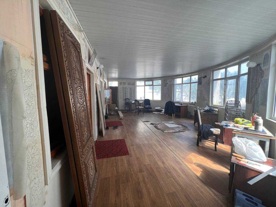 Сдаётся в аренду помещение под бизнес Назарбек