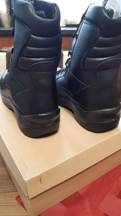 Полицейски Кубинки чисто нови.