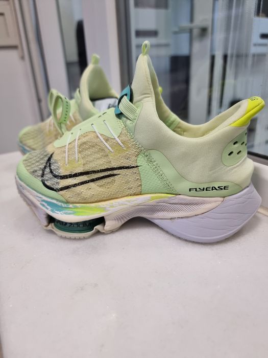 Nike Air Zoom Tempo Next% FlyEase Constanta • OLX.ro