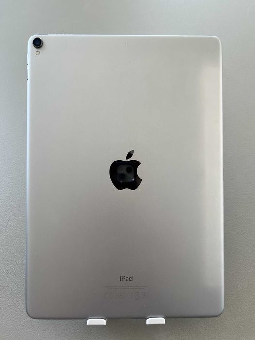 Apple iPad Pro 1gen A1701 10.5' 64GB WiFi / Space Gray + Kутия