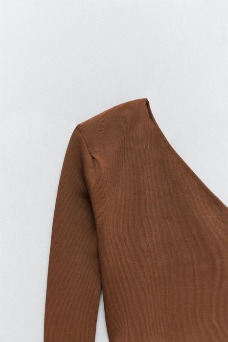 Коричневый топ Zara