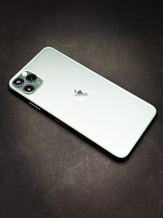 Продам Iphone 11 pro max