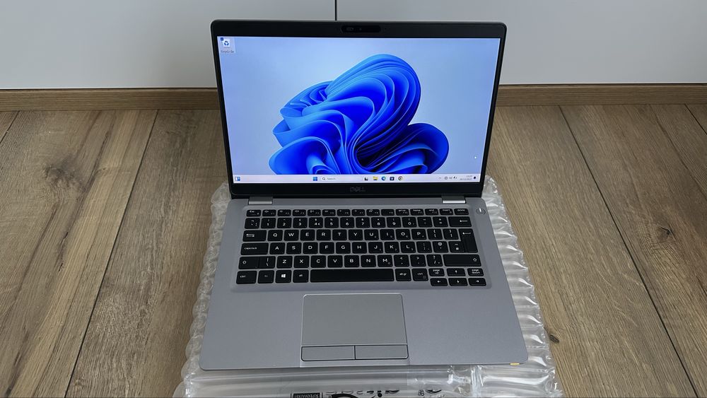 Dell Latitude 5310 13.3” Touch Intel i5-10210u 8GB RAM 256GB SSD 4G