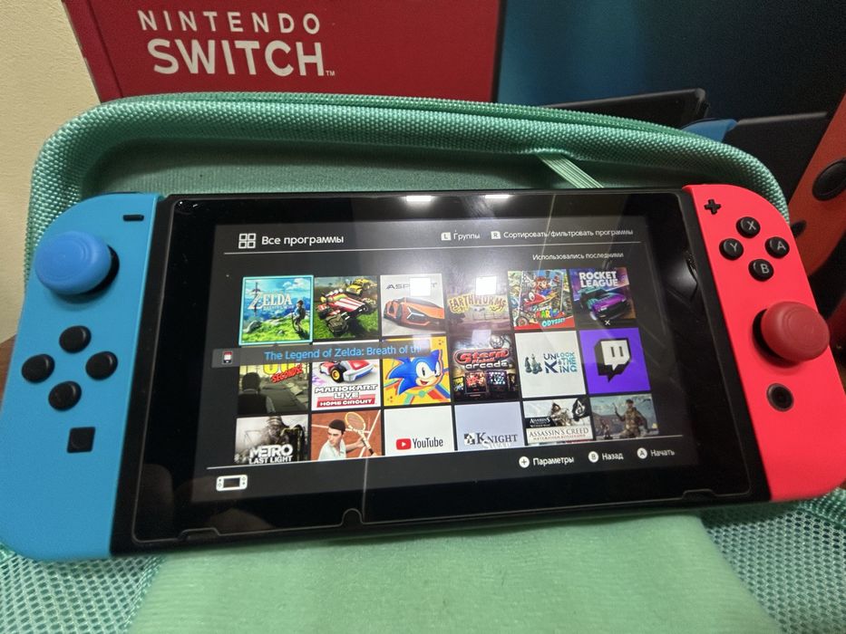 Nintendo Switch Red & Blue