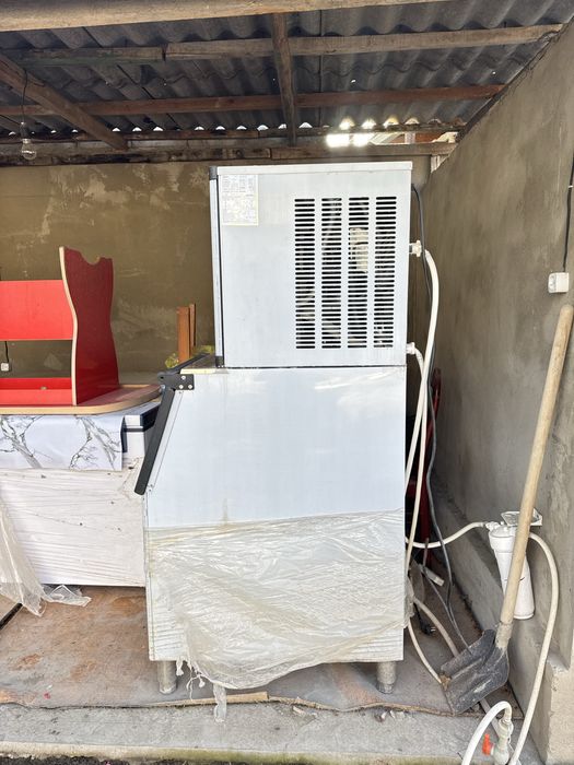 Ледогенератор продаеться