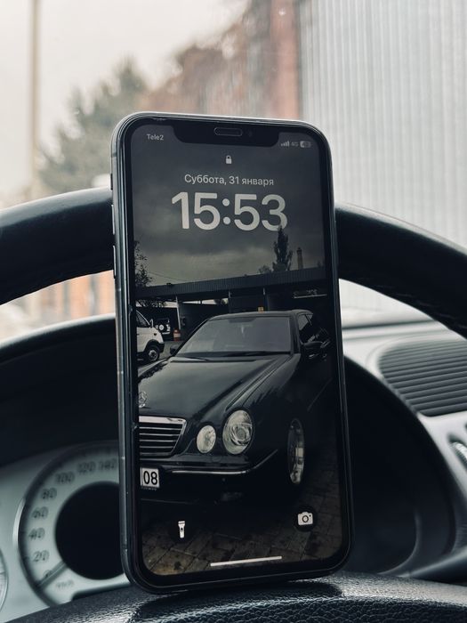 Продаю айфон 11 в хорошом состояний