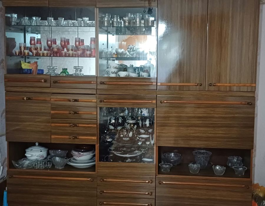 Мебель для дома, шторы.