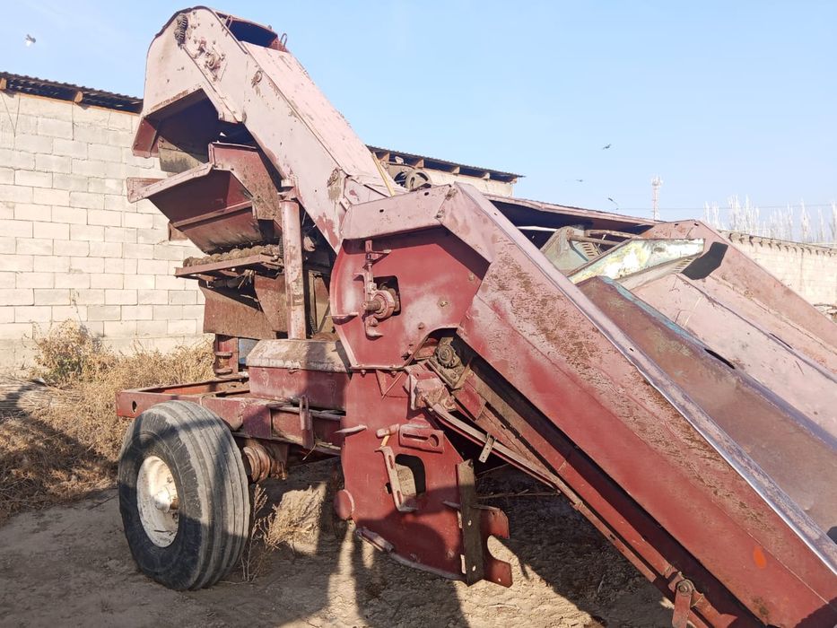 Продаеться комбаин  херсонец