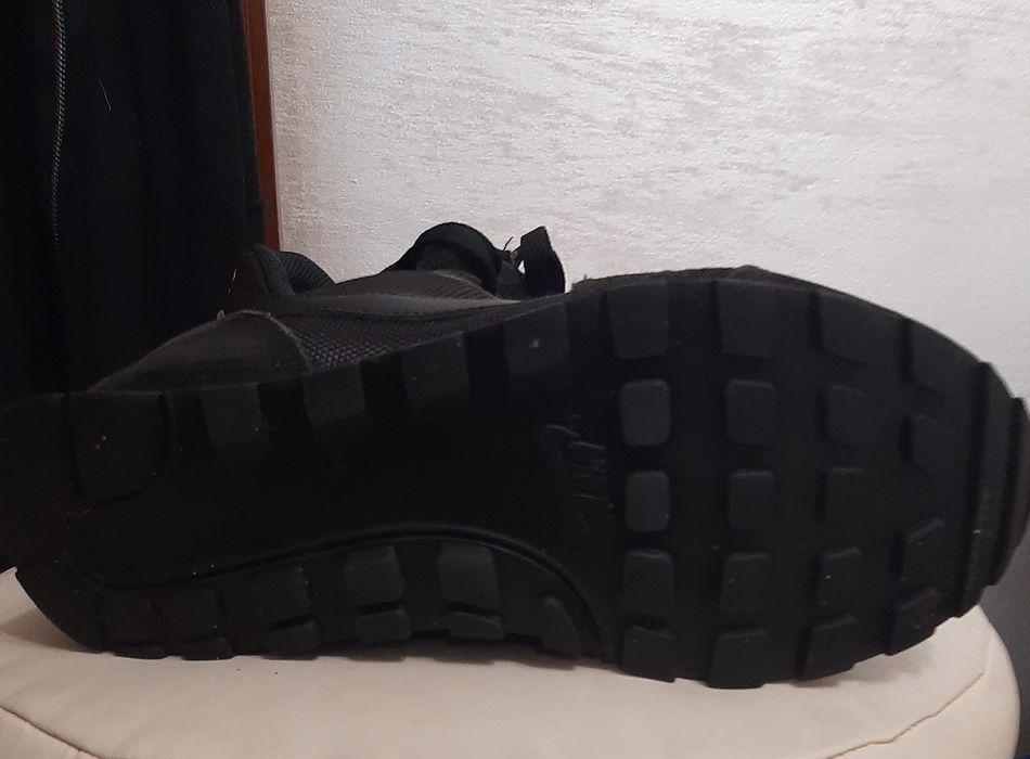 Маратонки Nike MD Runner и Nike Jordan Luka