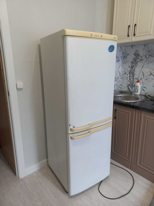 Холодильник Самсунг