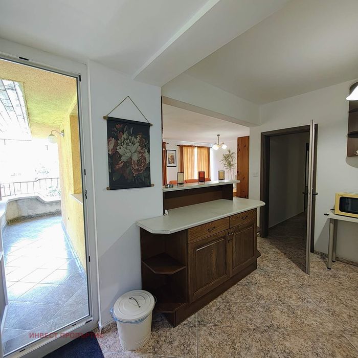 Дава се под наем Тристаен апартамент в София, Манастирски ливади - 100 кв.м за 700 € - Снимка #1