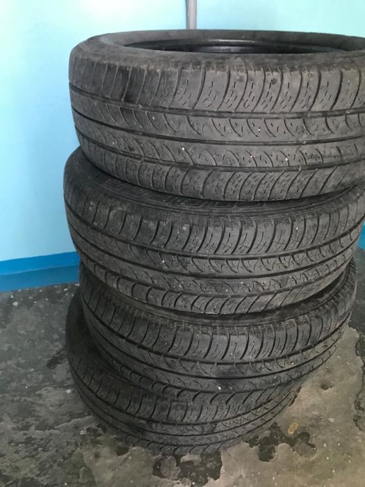 Продам летние шины 215 / 60 R 17
