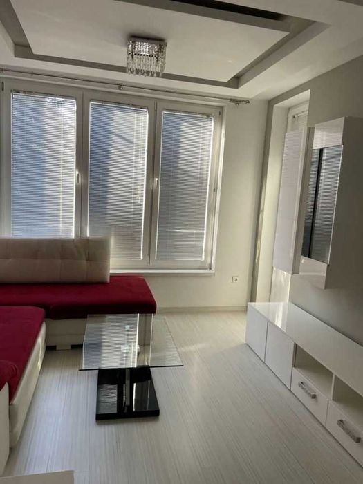 Дава се под наем Двустаен апартамент в София, Стрелбище - 55 кв.м за 306 € - Снимка #1