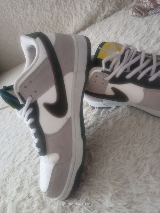 Кроссовки подростковые