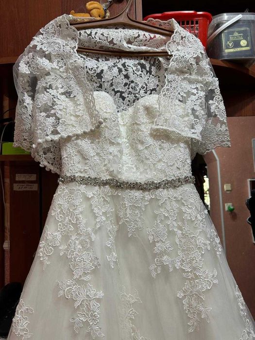 Свадебное платье б/у