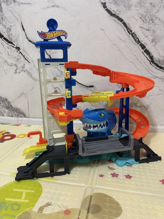 Продается хот вилс