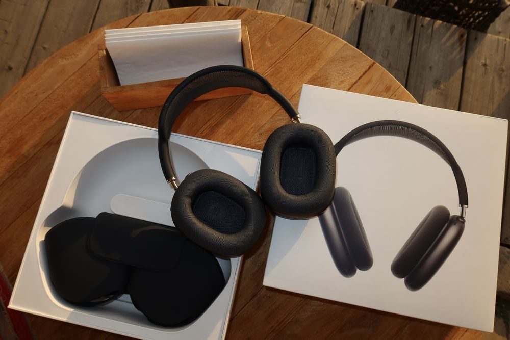 Продам Airpods Max