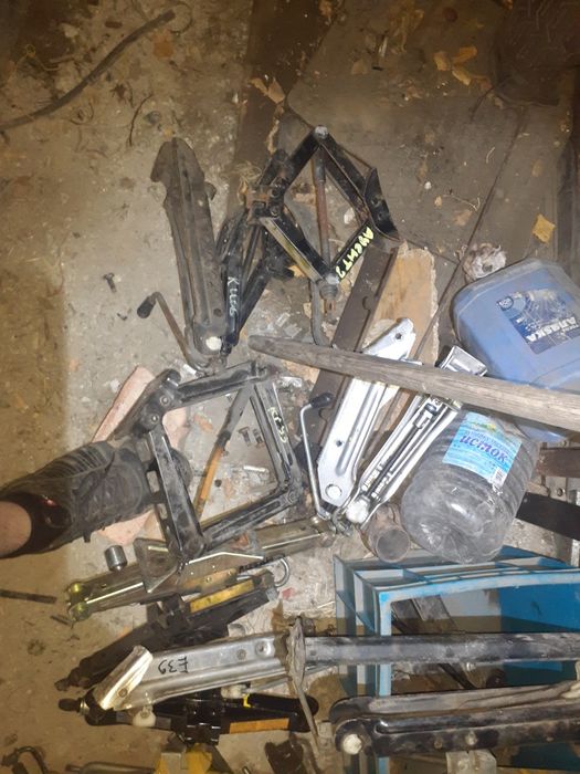 Домкрат рио пассат альмера 210 190 Е39