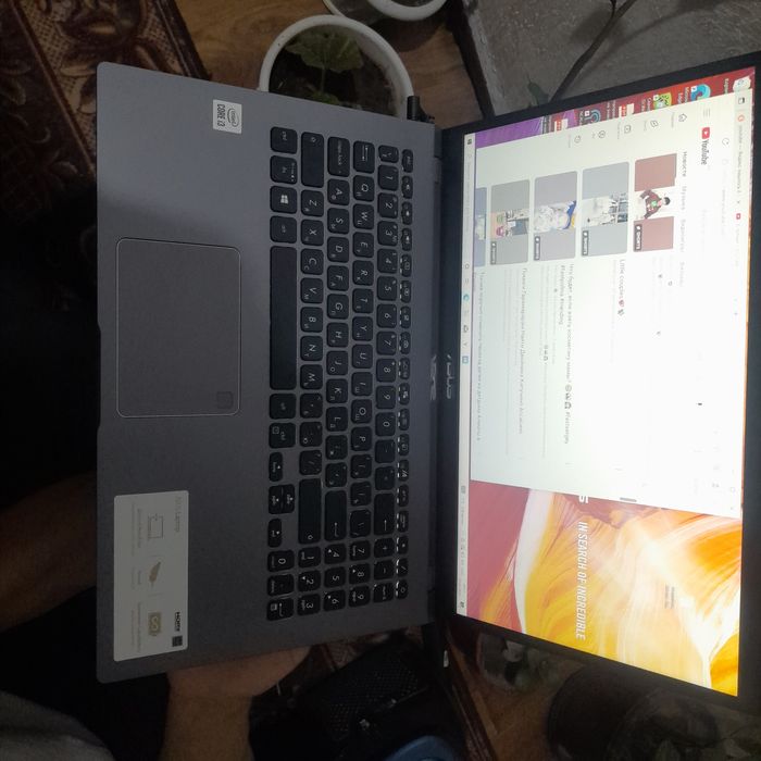 Продается  ноутбук асус новый