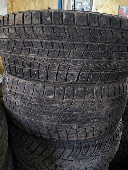 215/60 R16, 215/55 R17