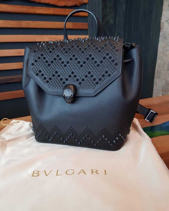 Reparatii genti, reconditionare piele, fermoare, manere, curele