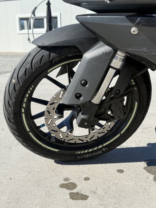 Yamaha YZF-R125