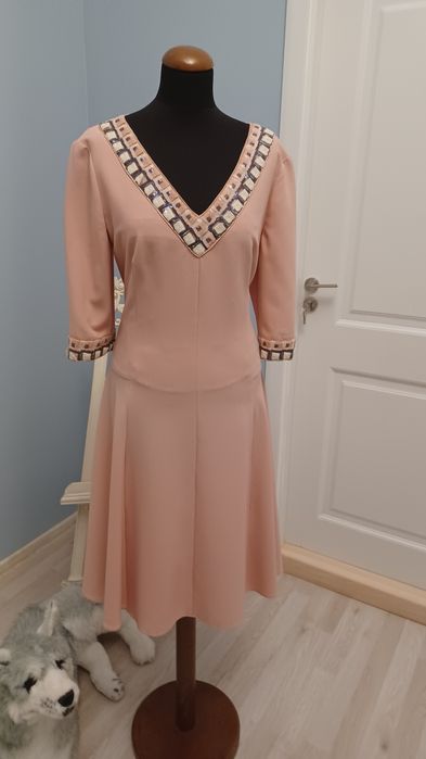 Rochia ocazie cu aplicatii