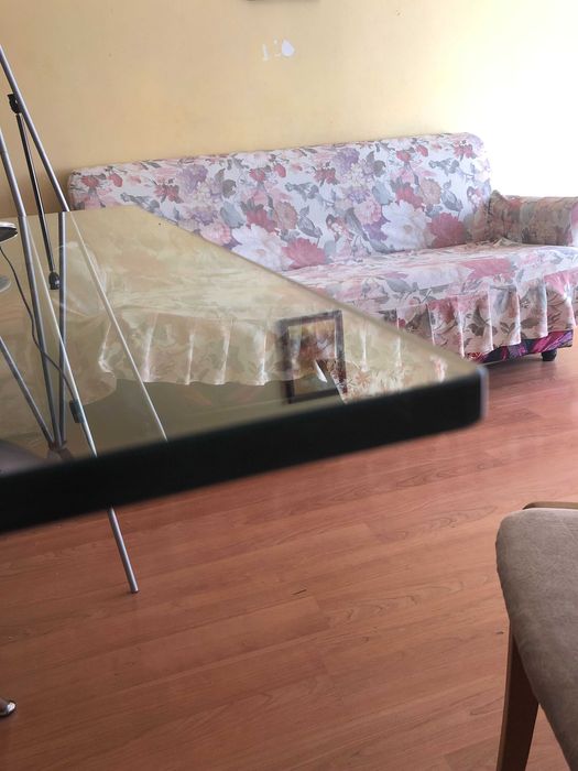 Маса трапезна , закалено стъкло 12 мм