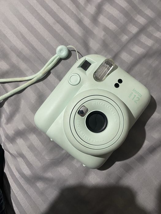 Instax mini 12 (Б/у)
