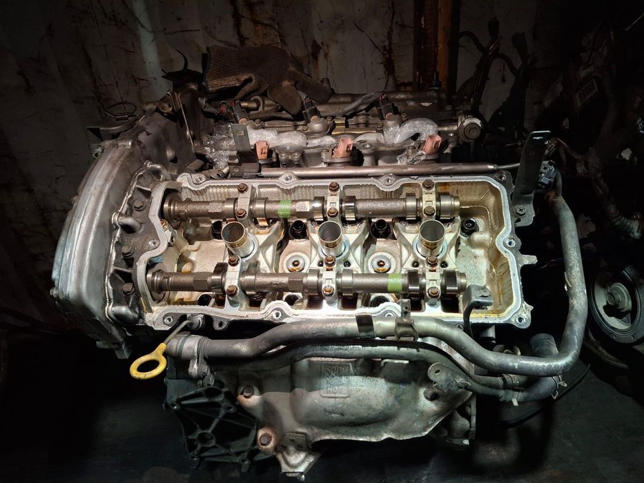 Двигатель мотор A32 2абём 2.5.  3 абём. Цефира максима двиготель.