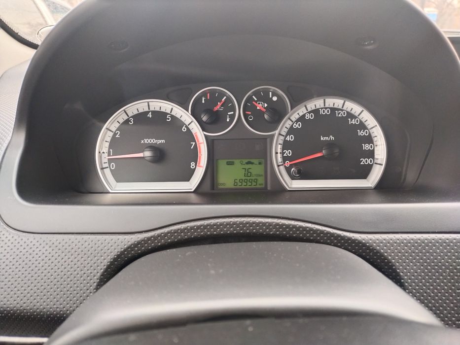 Нексия 3 сотилади