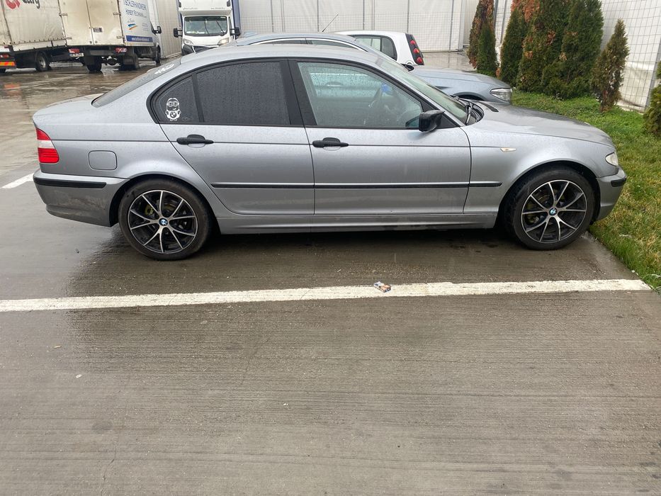 Roți BMW e46 ,am 2 seturi