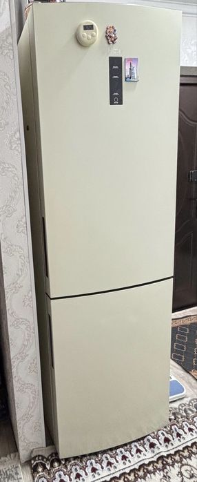 Продаю холодильник Haier