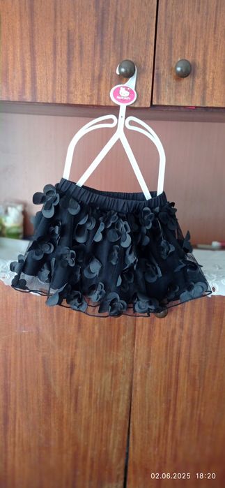 Пола с бюстие за момиче възрас 9 до 12 месеца!