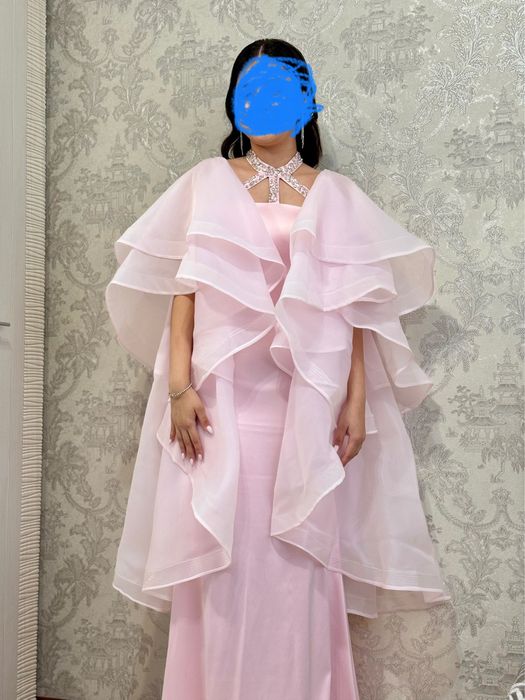 Платья вечерная ,