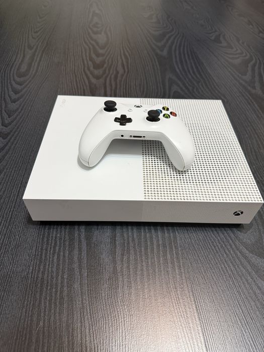 Xbox One S All-Digital Edition 1TB + Controller Original