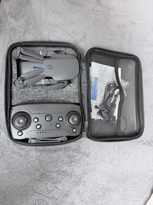 Drona tip jucarie camera video