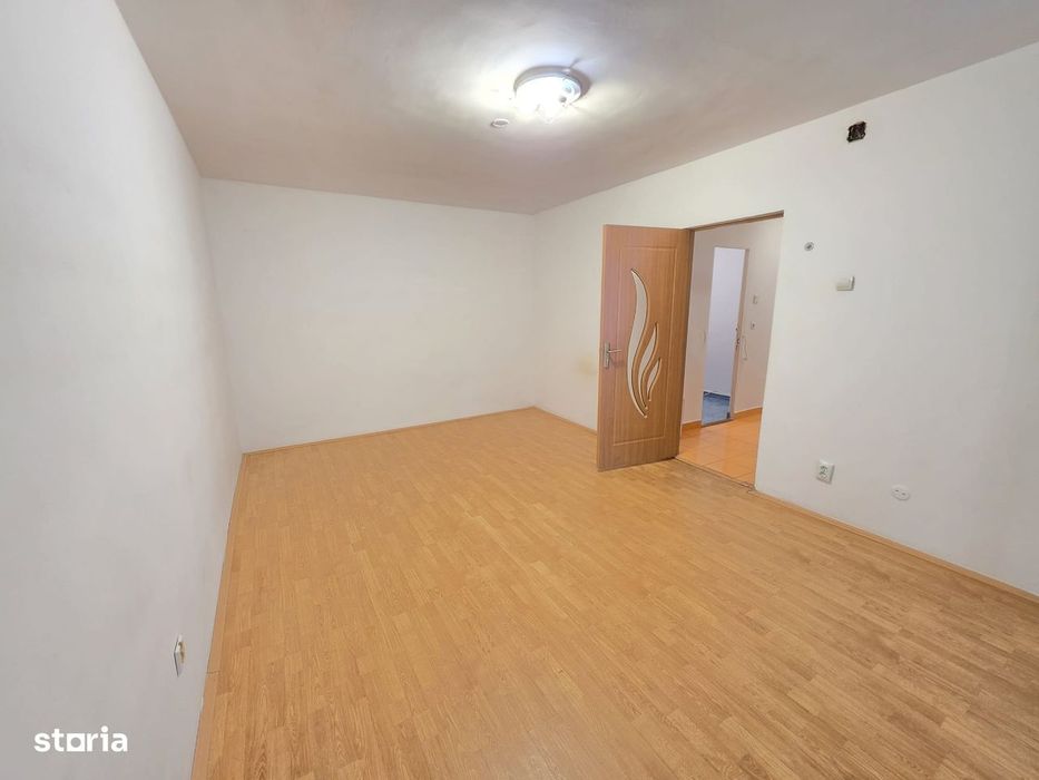 Chirie Apartament 2 Camere decomandat Centrul Civic Str.Toamnei Cec