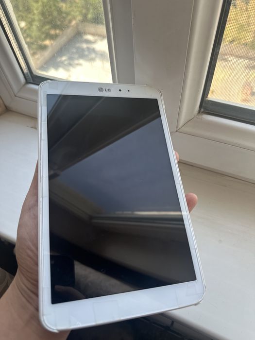 Планшет LG G Pad