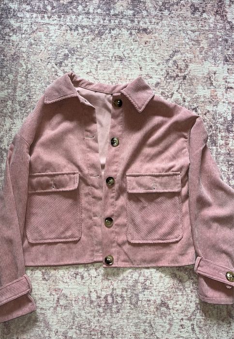 Продам одежду.