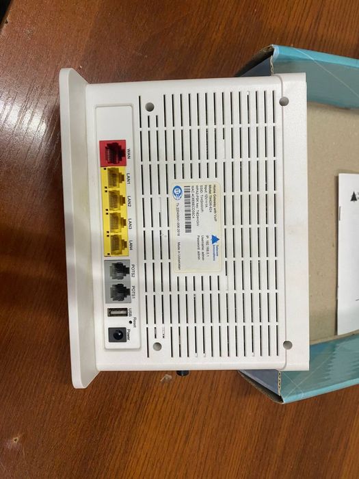 WiFi router UZONLINE 4G FTTB texnologiya