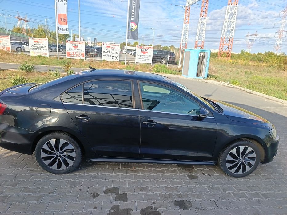 Volkswagen Jetta 2013 hibrid, 6.684 € — imagine 2